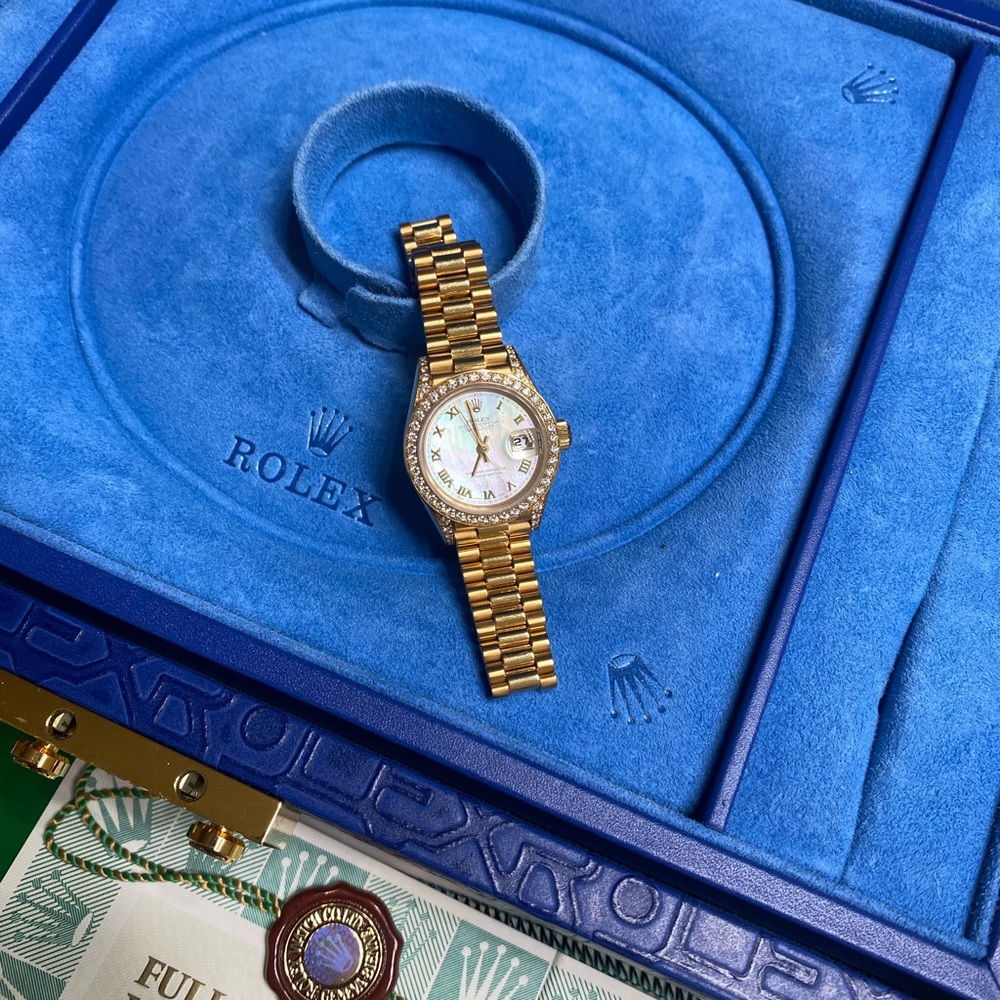 ROLEX 18k GOLD DIAMOND WATCH - Picture 14 of 16